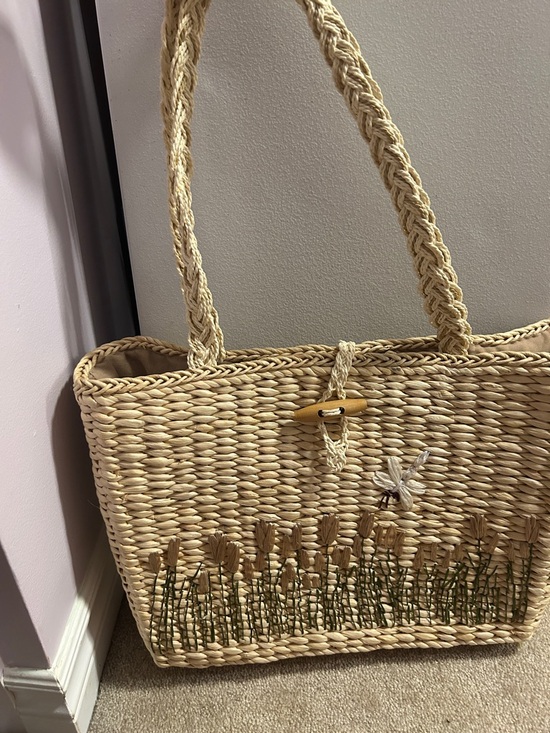 Naturalizer Handbags - Naturalizer Natural Straw Tote with Floral Embroidery